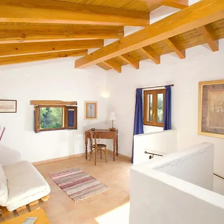 Sleeps 8 With Pool Air Con And Wifi *